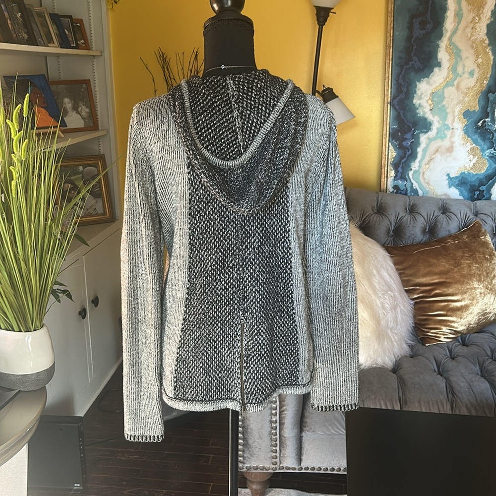 Anthropologie Sparrow Gray Zip Front Hooded Sweater Knit Back Zip Size Medium - Picture 4 of 12